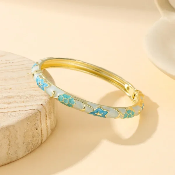 Zinc Alloy Enamel Bracelet Exquisite Closed End Design Enamel Dropped Glaze Bangle Retro National Style Floral Bracelet Women
